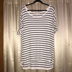 NWOT Gap Tunic Top